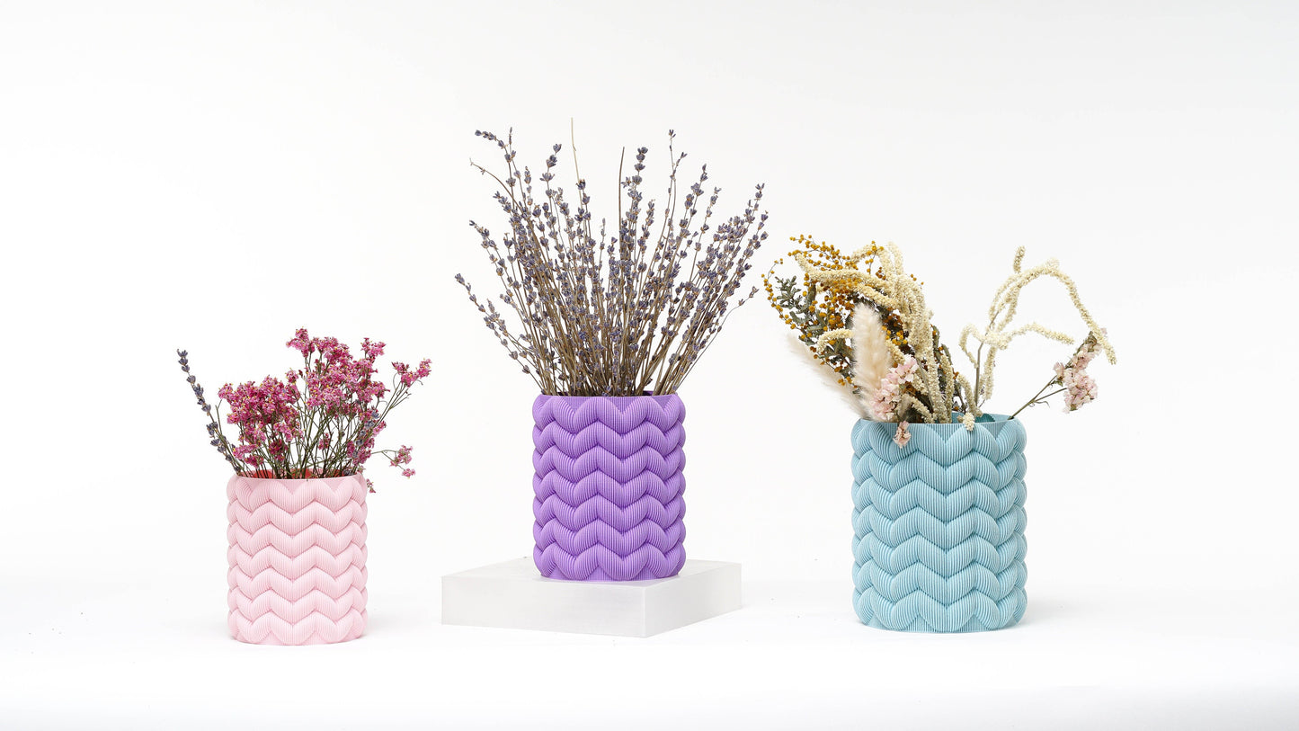 Knitted Textured Pattern Vase: XL Modern Home Decor