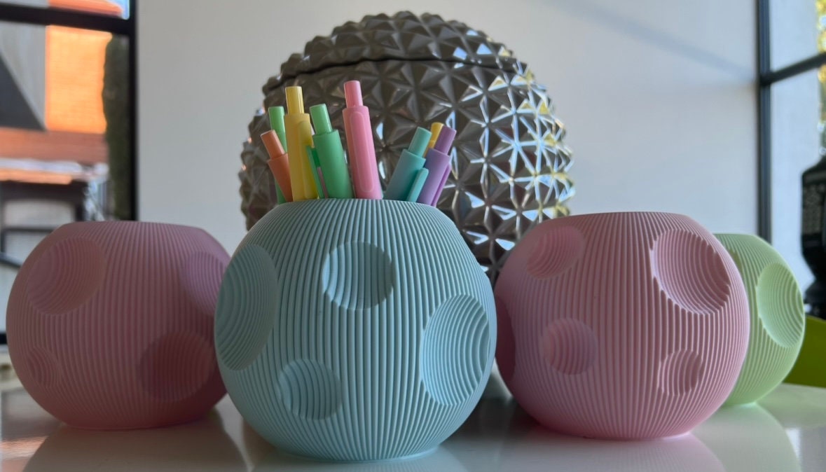 Moon Desk Organiser, Cosmic Desktop Storage, Celestial Office Decor, Lunar Holder, Space-inspired Organisation